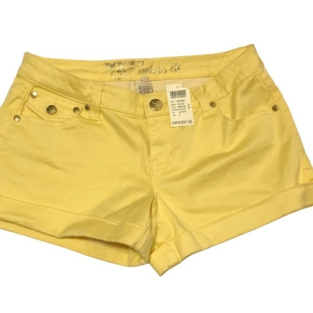 Arden B Cuffed Shorts Women’s Size 8 NWT Lemonade Color Cotton Blend